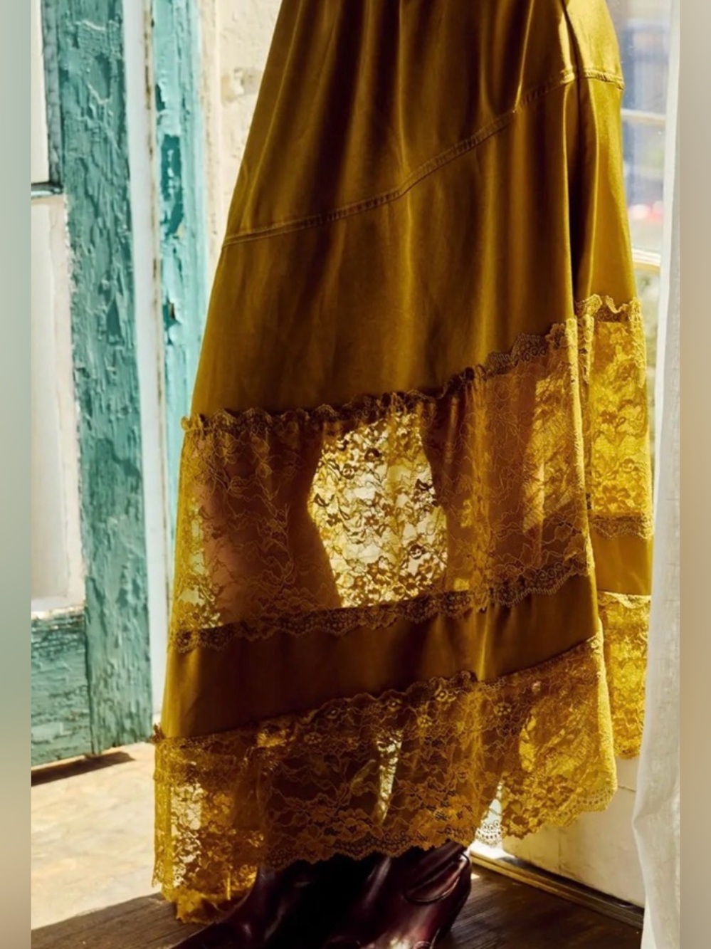 Women's Lace-Trim Midi Skirt in Olive / Mustard Yellow